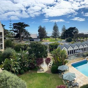 Portsea Village Resort